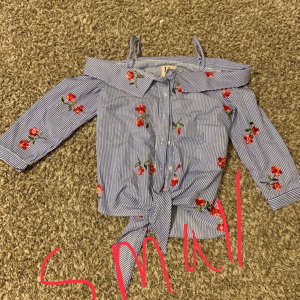 Women top (small) bundle